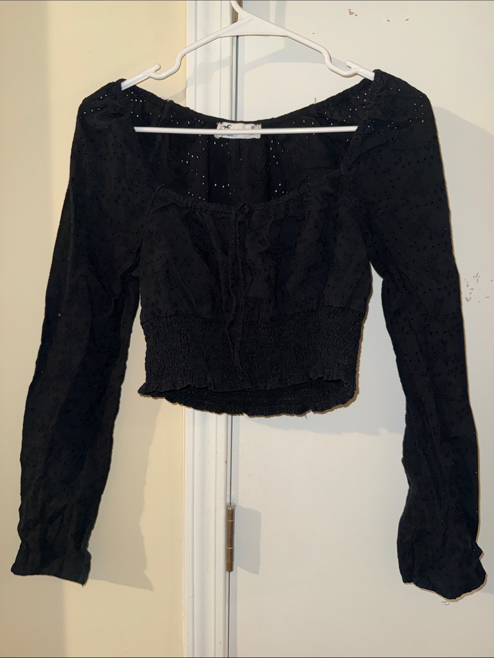 Hollister Black Long-Sleeve Smocked Crop Top